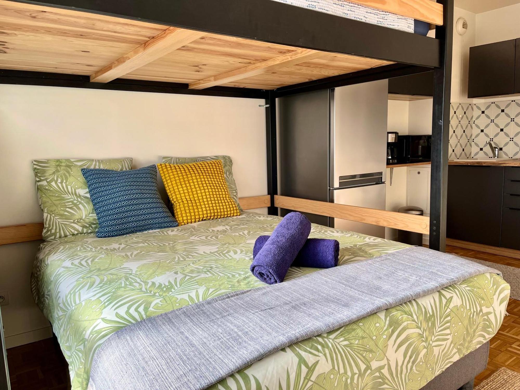 Logement Renove Proche Centre-Ville Lyon Villeurbanne Buitenkant foto